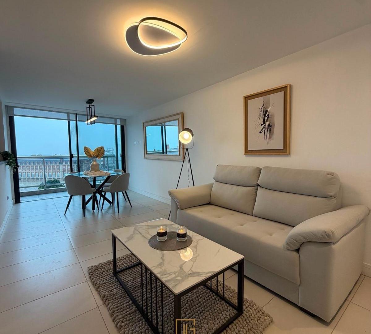 Foto de 2 ambientes con vista al mar y Plaza Colón, balcón aterrazado, imagen 1