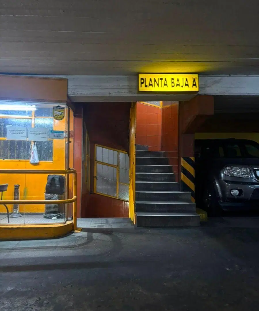 Vendo Cochera Céntrica - Zona Bancaria - Excelente ubicación y Acceso 4