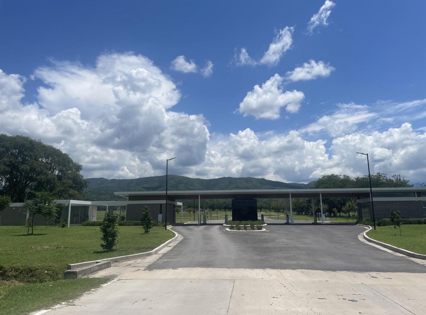 La Arbolada - Club de Campo - Autopista Oeste