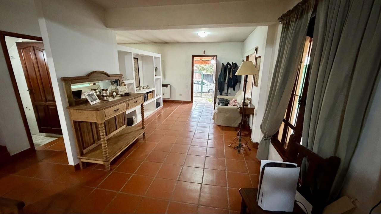 Foto de Casa en venta en Grand Bourg – 3 dormitorios con pileta y quincho, imagen 3