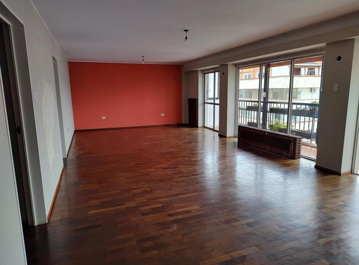Foto de Alquiler Departamento 3 Dorm Cochera, imagen 2