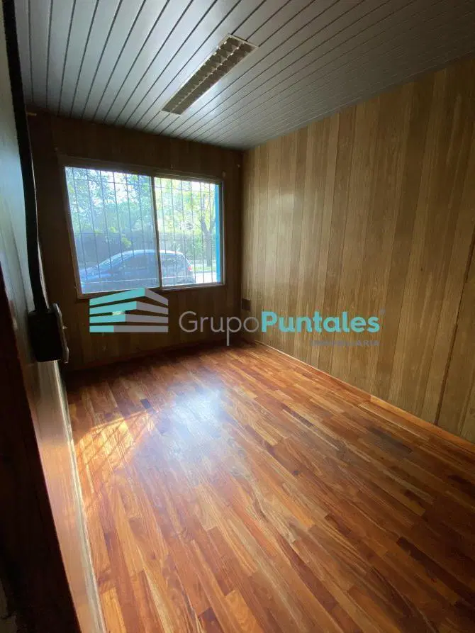 Local en Esquina y Casa 200 m2 con Escritura en Monte Grande frente a Colegio San Marcos 4