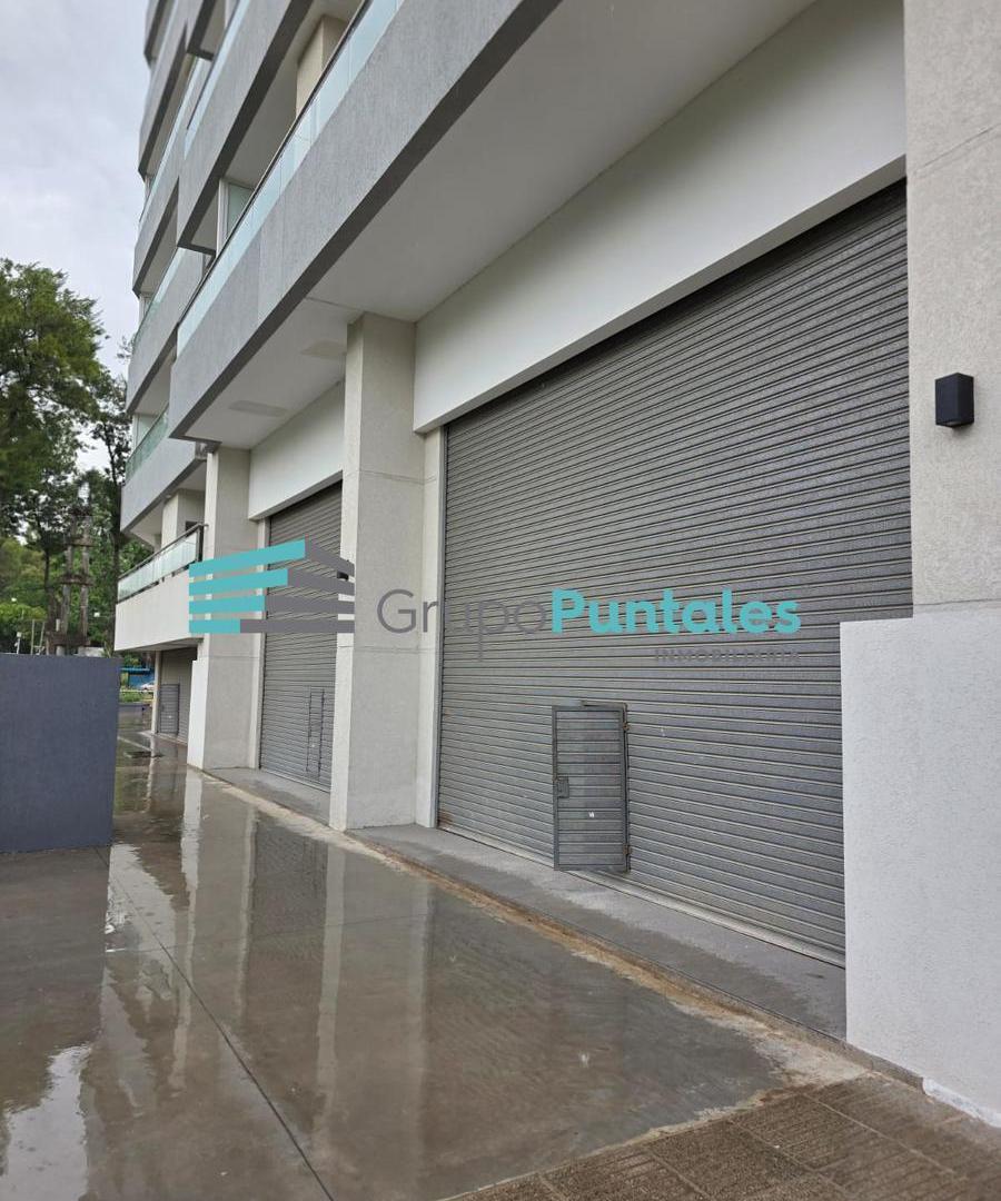 Foto de Local a estrenar de 113 m2 en Canning Center, sobre calle Lacarra, imagen 2