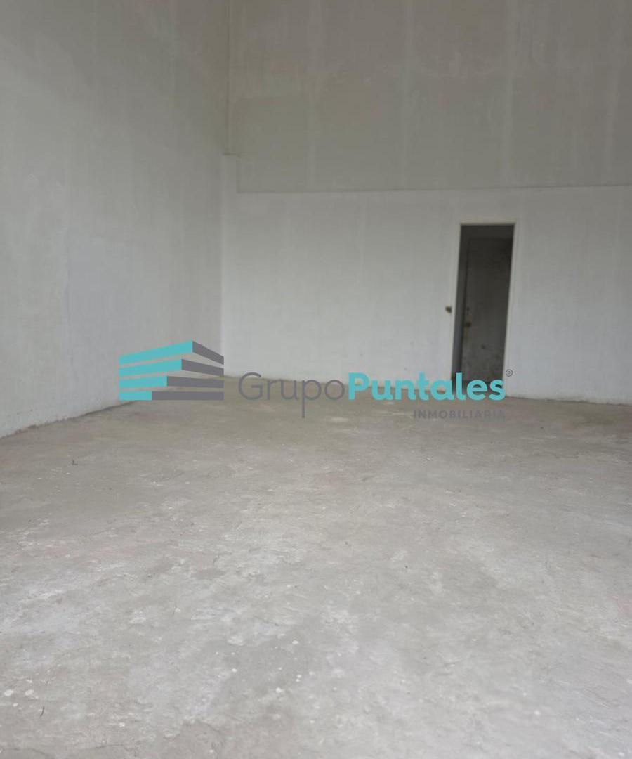Foto de Local de 113 mts2 en VENTA en Canning Center Rotonda de la mujer, imagen 2