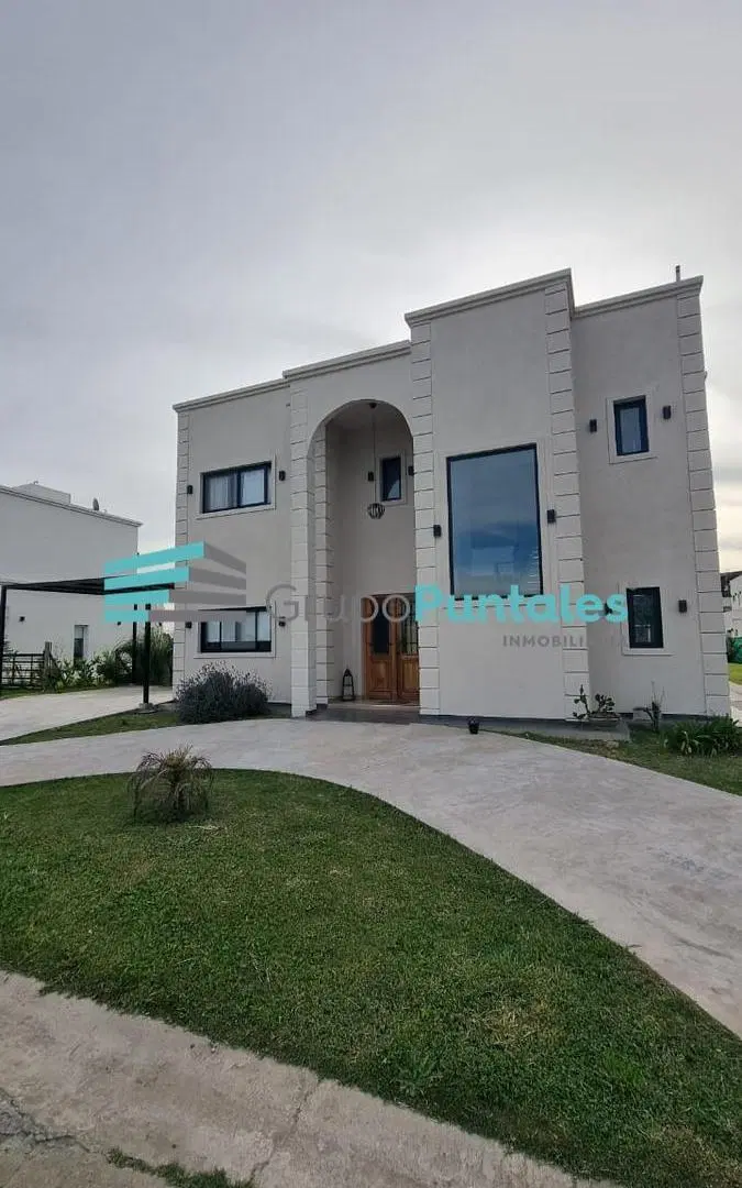 Casa en Barrio Lagos de Canning con 5 Dormitorios y piscina con venecitas 1