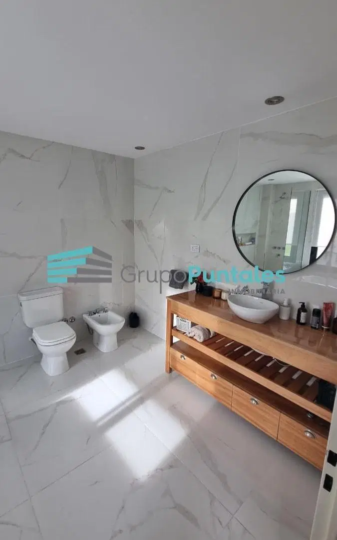 Casa en Barrio Lagos de Canning con 5 Dormitorios y piscina con venecitas 8