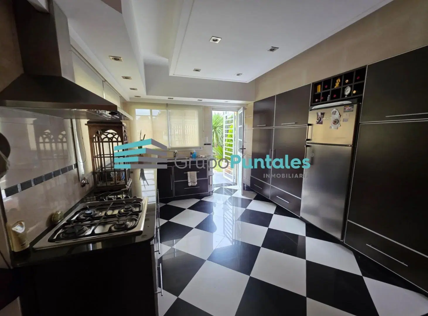 Casa en Barrio Parque El Trébol sobre lote de 20 x 80 metros apta credito 5