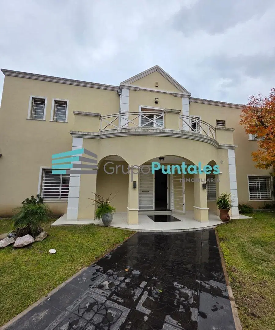 Casa en Barrio Parque El Trébol sobre lote de 20 x 80 metros apta credito 3