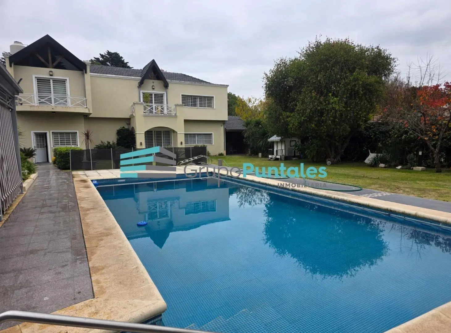 Casa en Barrio Parque El Trébol sobre lote de 20 x 80 metros apta credito 4