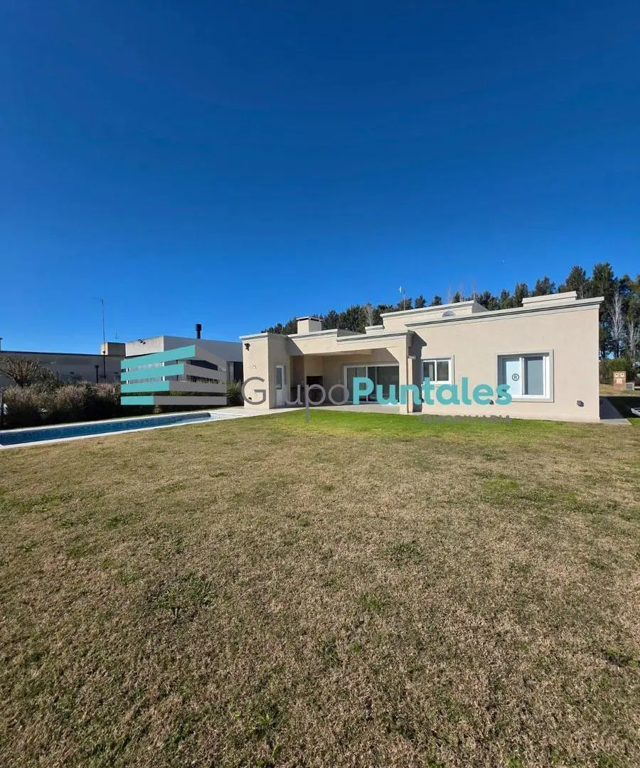 Casa a estrenar en Santa Ines con 3 dormitorios y hermoso lote de 700 m2 Canning 5