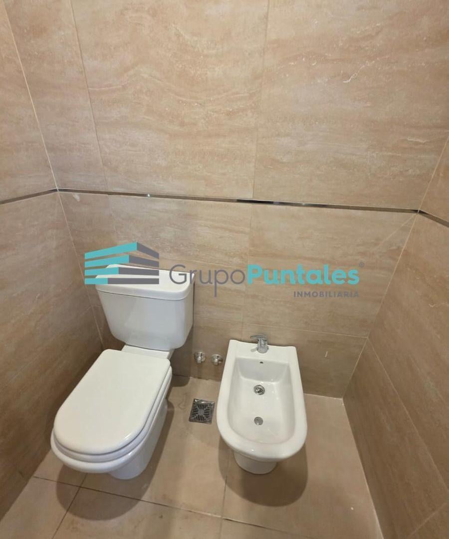 Foto de Casa a estrenar en Barrio Santa Ines en una planta con fondo a espacio, imagen 1