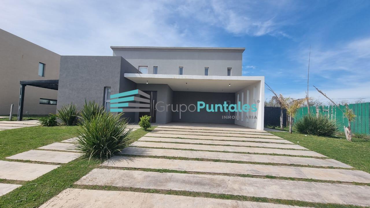 Foto de Excelente Casa en Barrio Lagos de Canning con 4 dormitorios y gran, imagen 1