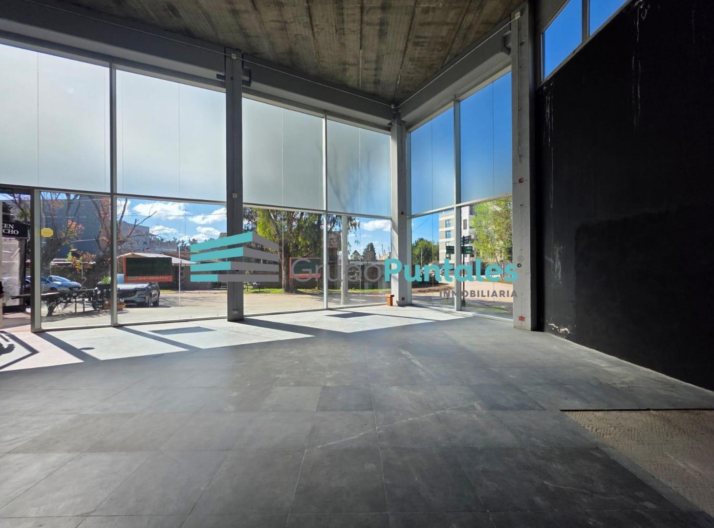 Foto de Local en esquina a metros de Plaza Canning, en Complejo Prestigio, 285, imagen 5