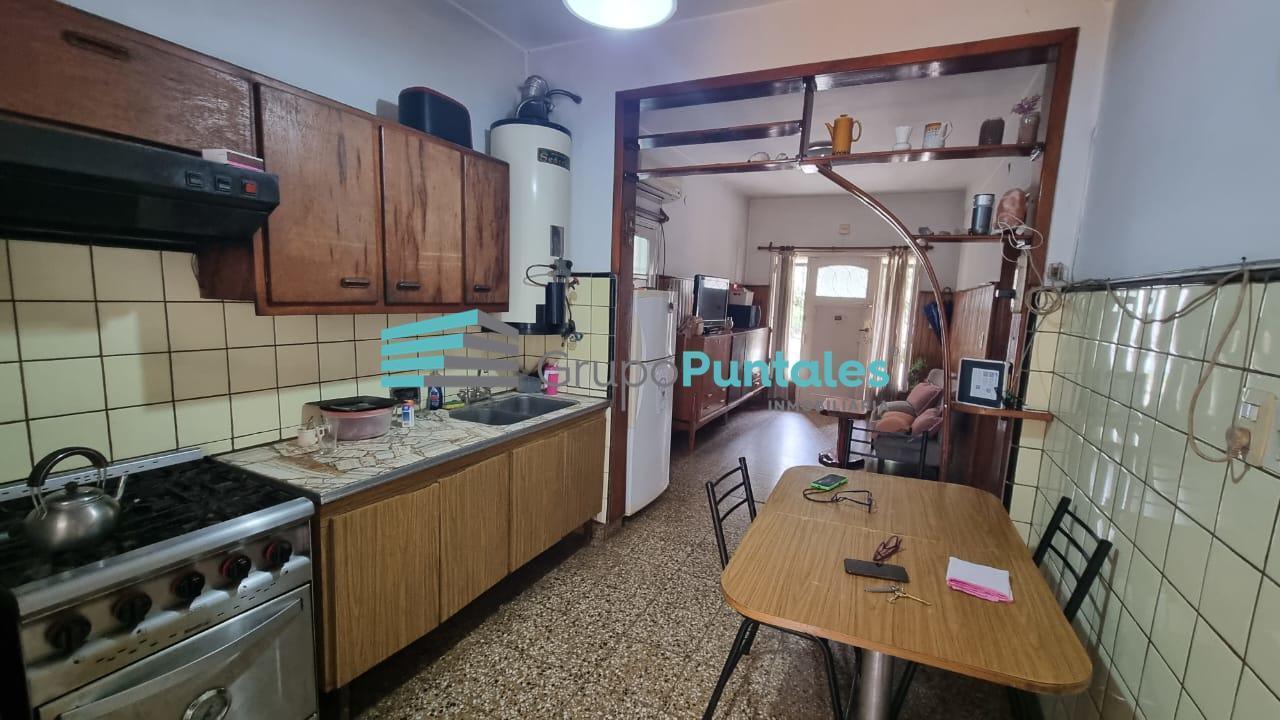 Foto de Casa de 3 ambinetes en Llavallol con galpon de 120 m2. oportunidad, imagen 5