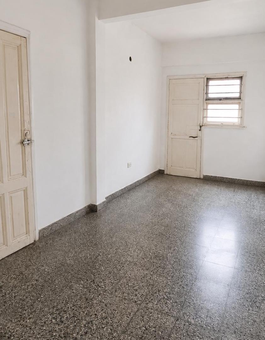Foto de CASA 3 AMB ESQUINA CON LOSA Y GARAGE, imagen 2