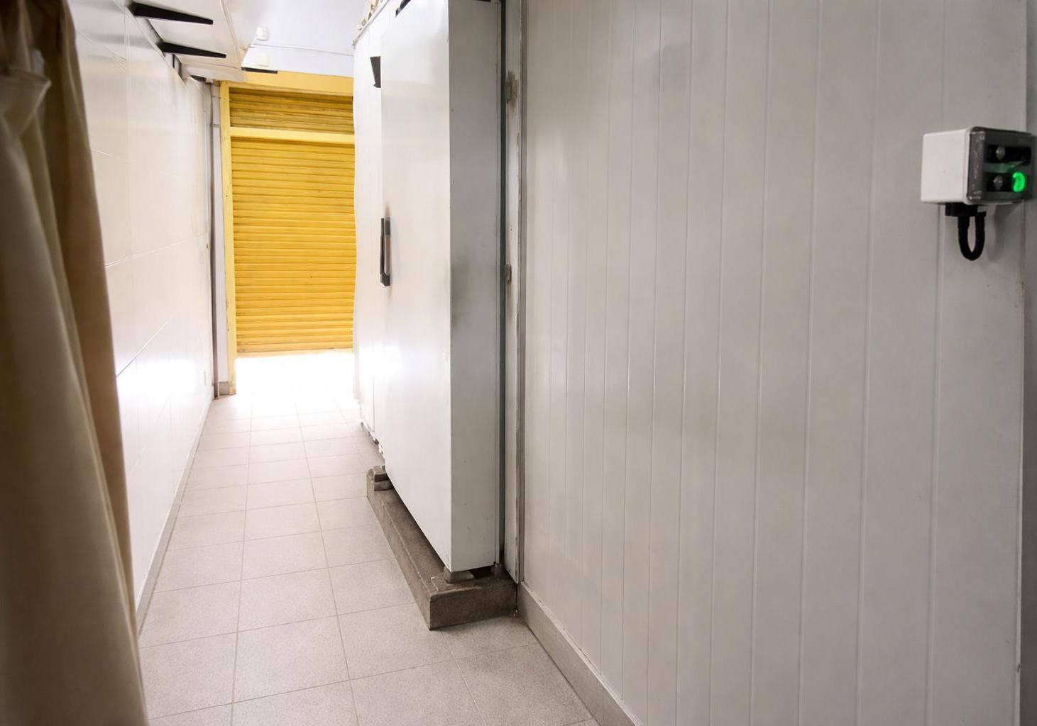 Foto de VENTA DE LOCAL ESQUINA 150M2, imagen 2