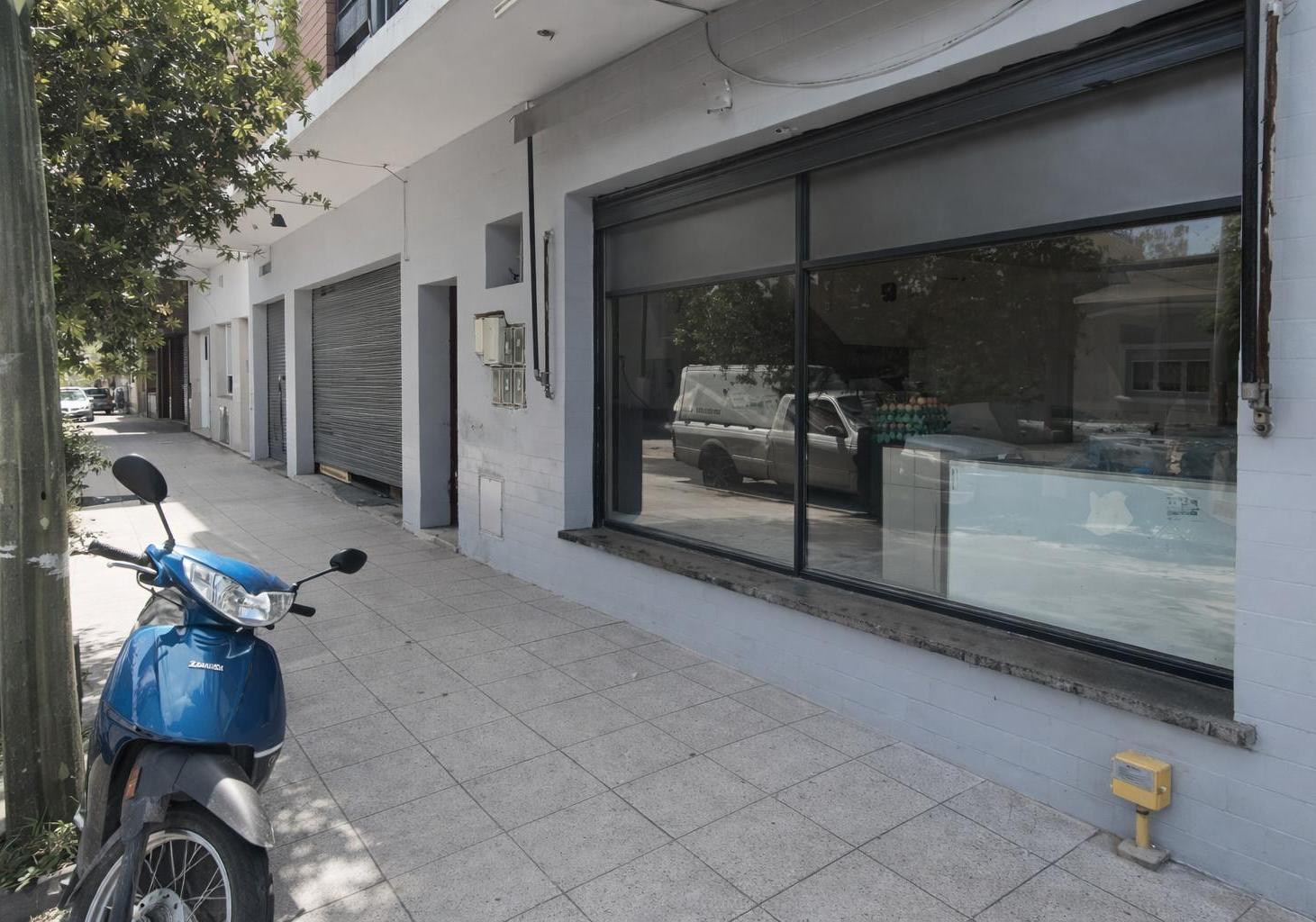 Foto de VENTA DE LOCAL ESQUINA 150M2, imagen 1