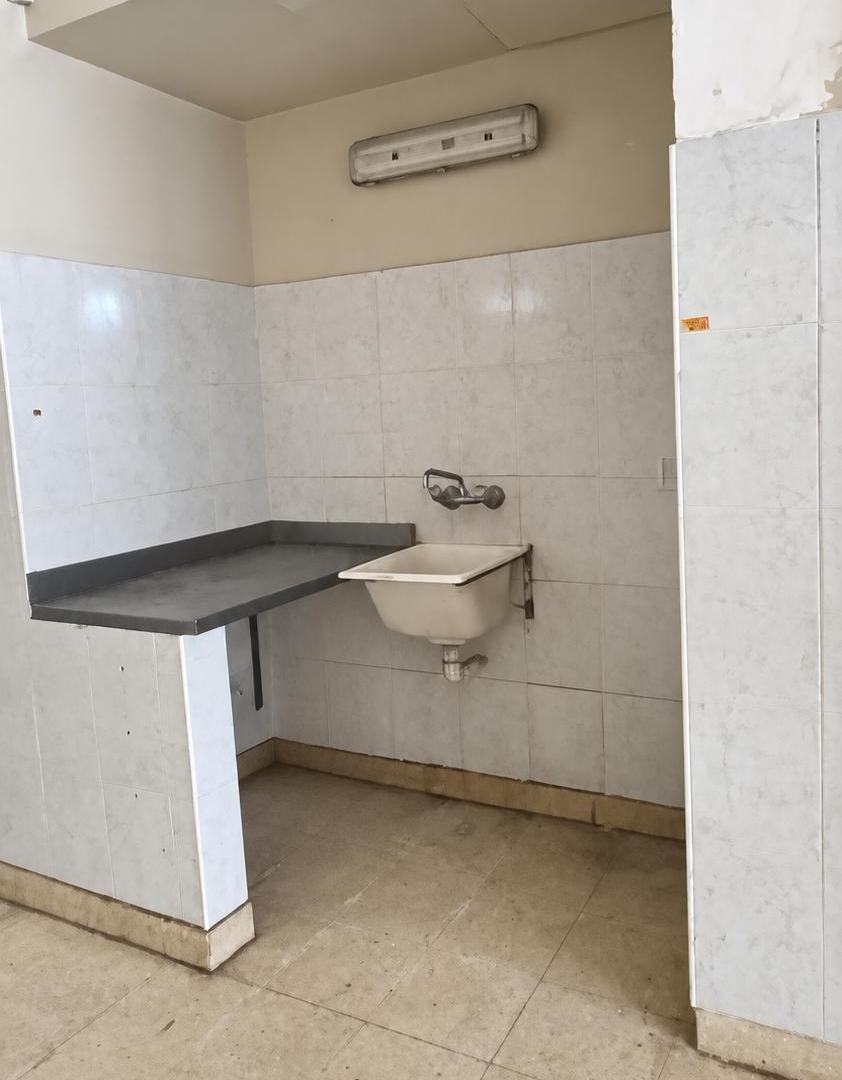 Foto de VENTA DE LOCAL BROWN AL 1700, imagen 3