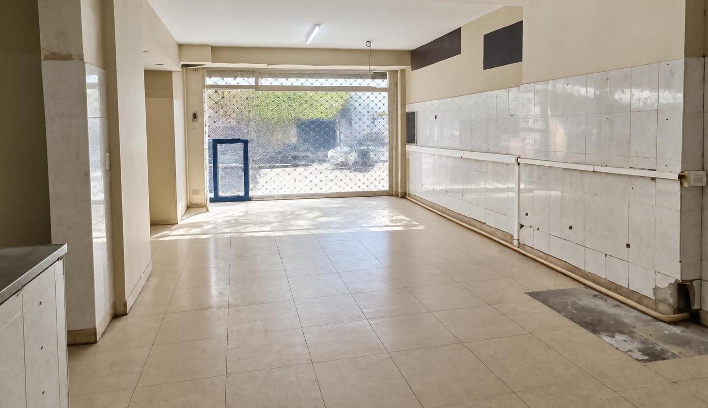 Foto de VENTA DE LOCAL BROWN AL 1700, imagen 2