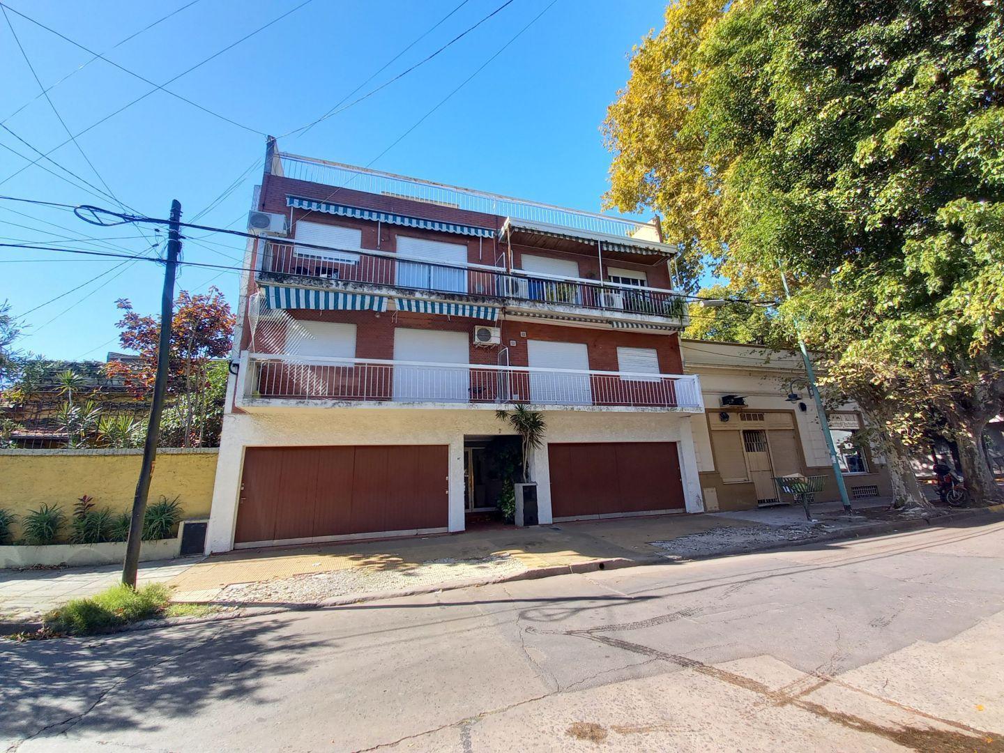 Foto de (PROPIEDAD RESERVADA ) 3 amb amplio c/balcon, M/B/ ubicacion a 1 c/ Av, imagen 2