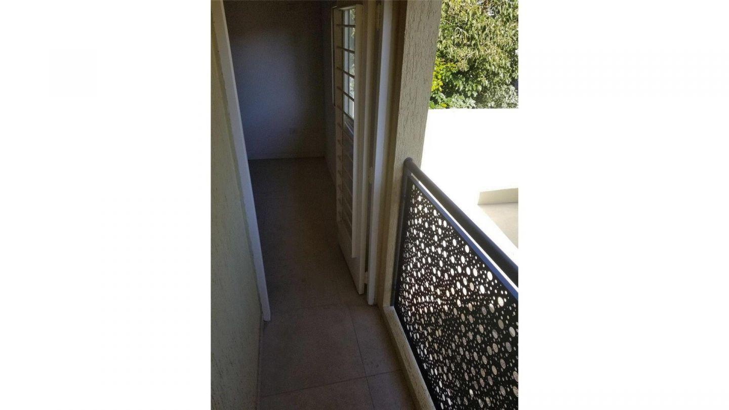 Foto de 2 amb c/ balcon y cochera, imagen 5