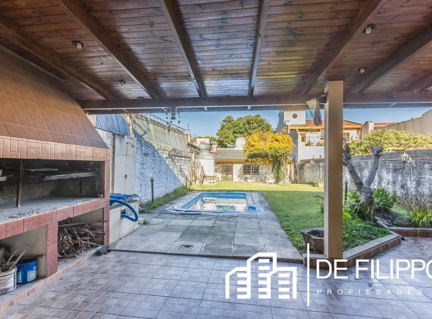 Casa Lote Propio 8,66 X 44 Parque y Pileta 2
