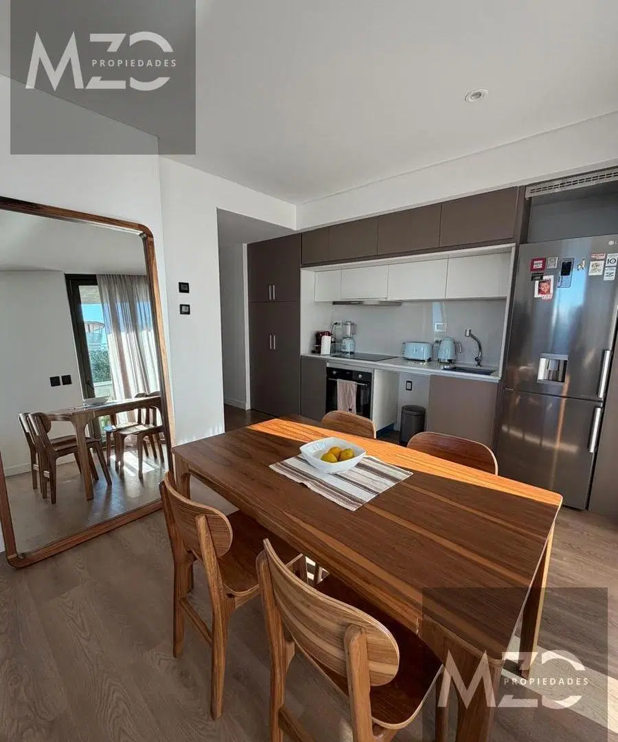 Departamento 3 ambientes en venta en La Lucila con Cochera y Baulera 2