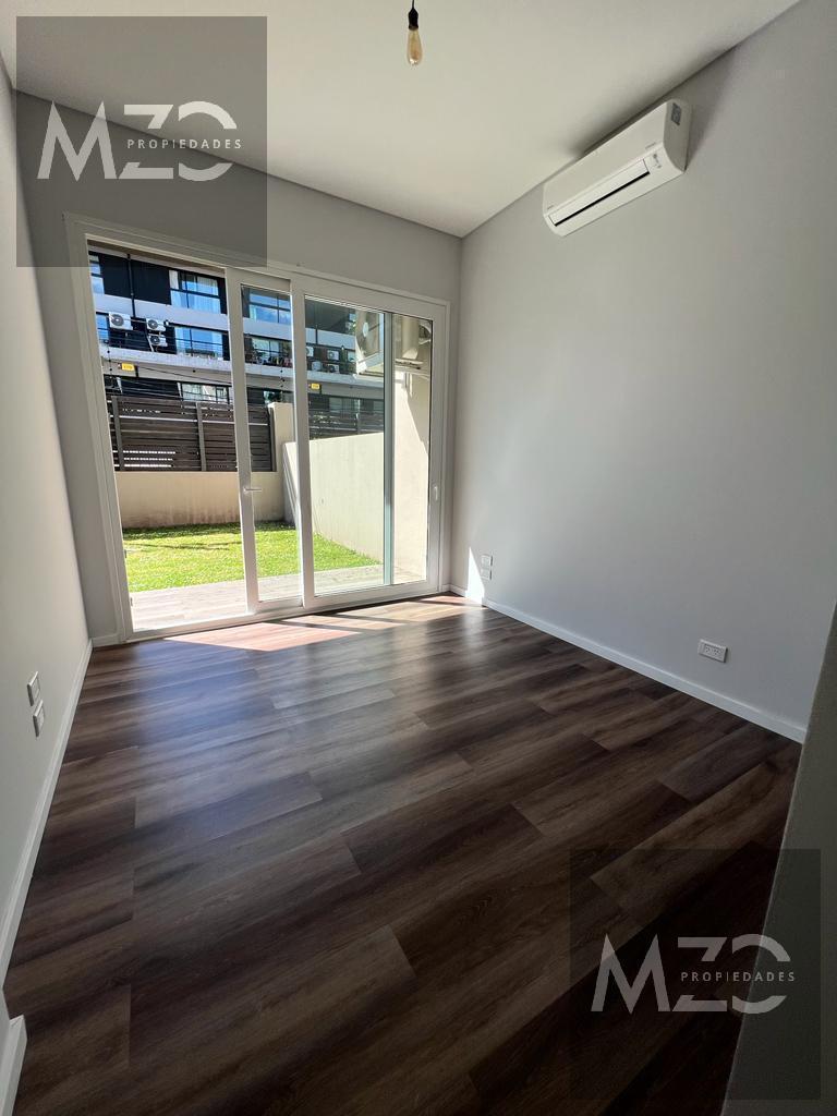 Foto de Departamento de 2 Ambientes en Vicente Lopez con Jardin y Cochera en, imagen 4