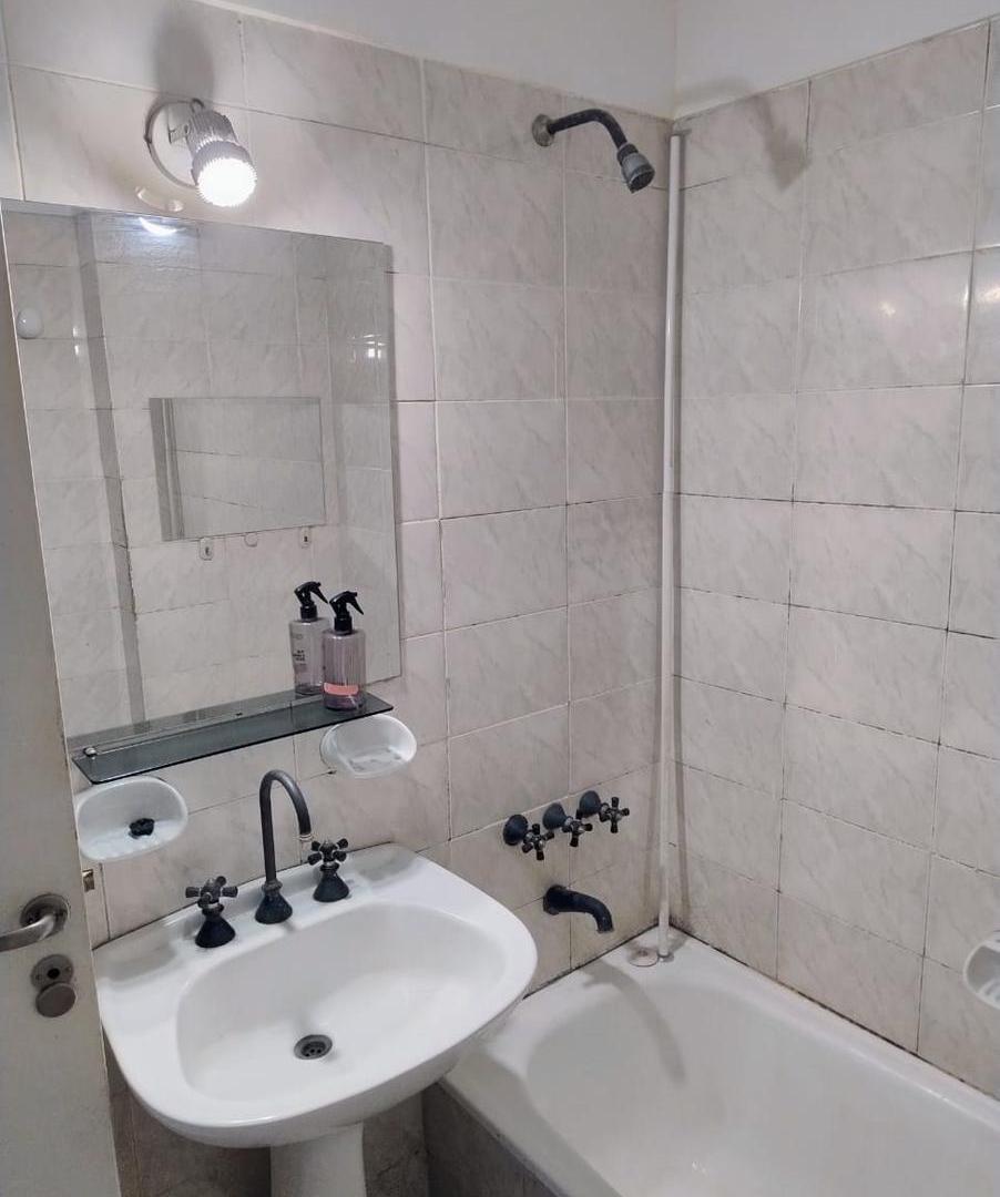 Foto de Alquiler Monoamb. HERMOSOO !!! balcon amplio al frente $ 600.000 con, imagen 5