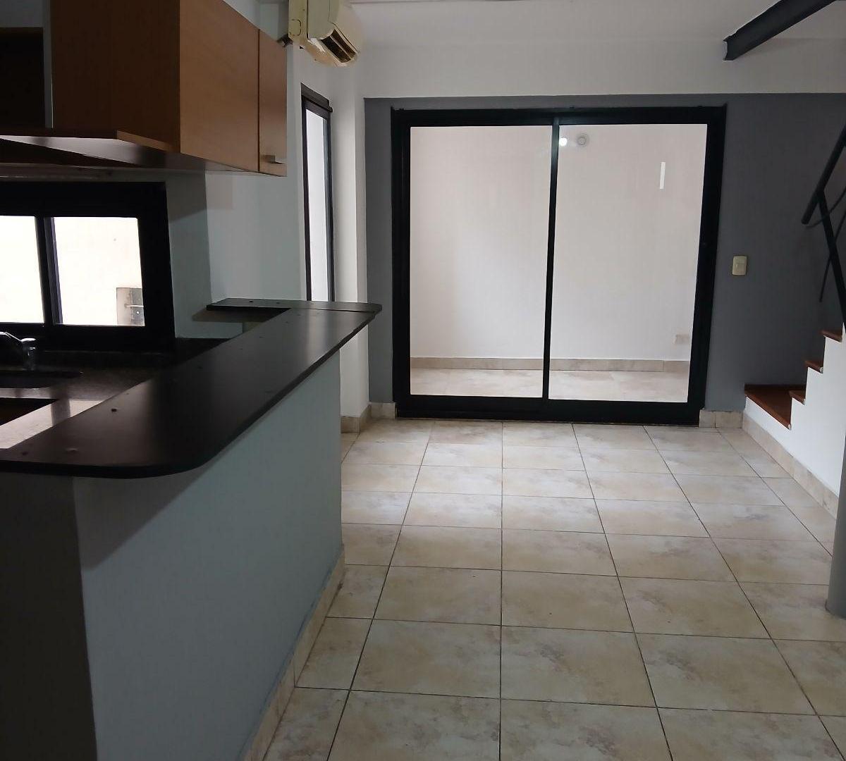 Foto de Depto Villa Crespo 3 AMB Duplex luminoso amplio, imagen 2