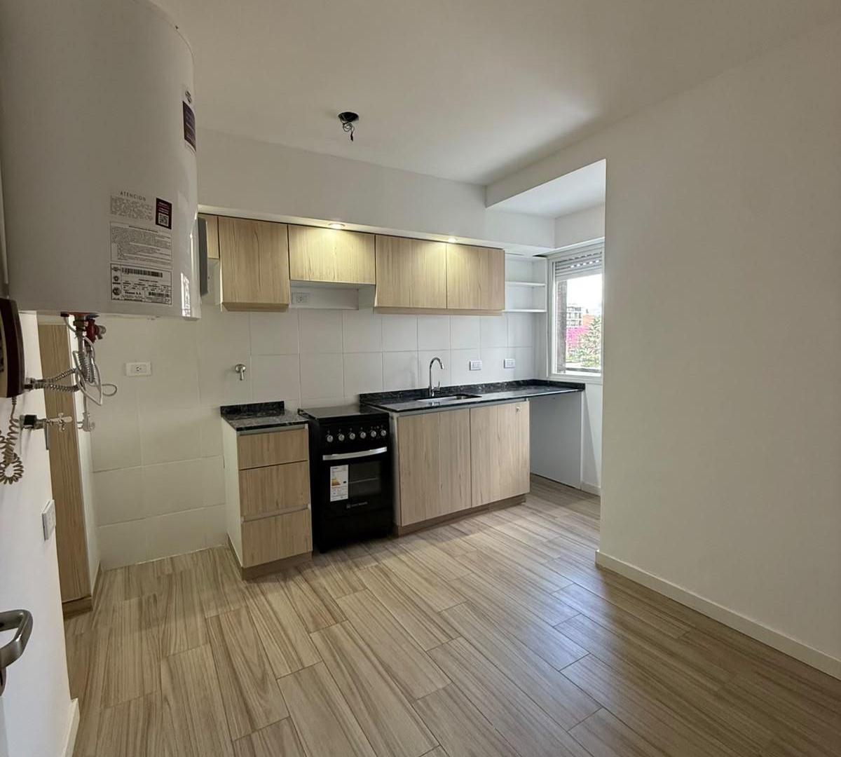 Foto de Dpto 2 Dormitorios, impecable estado y distribución, baño completo +, imagen 2