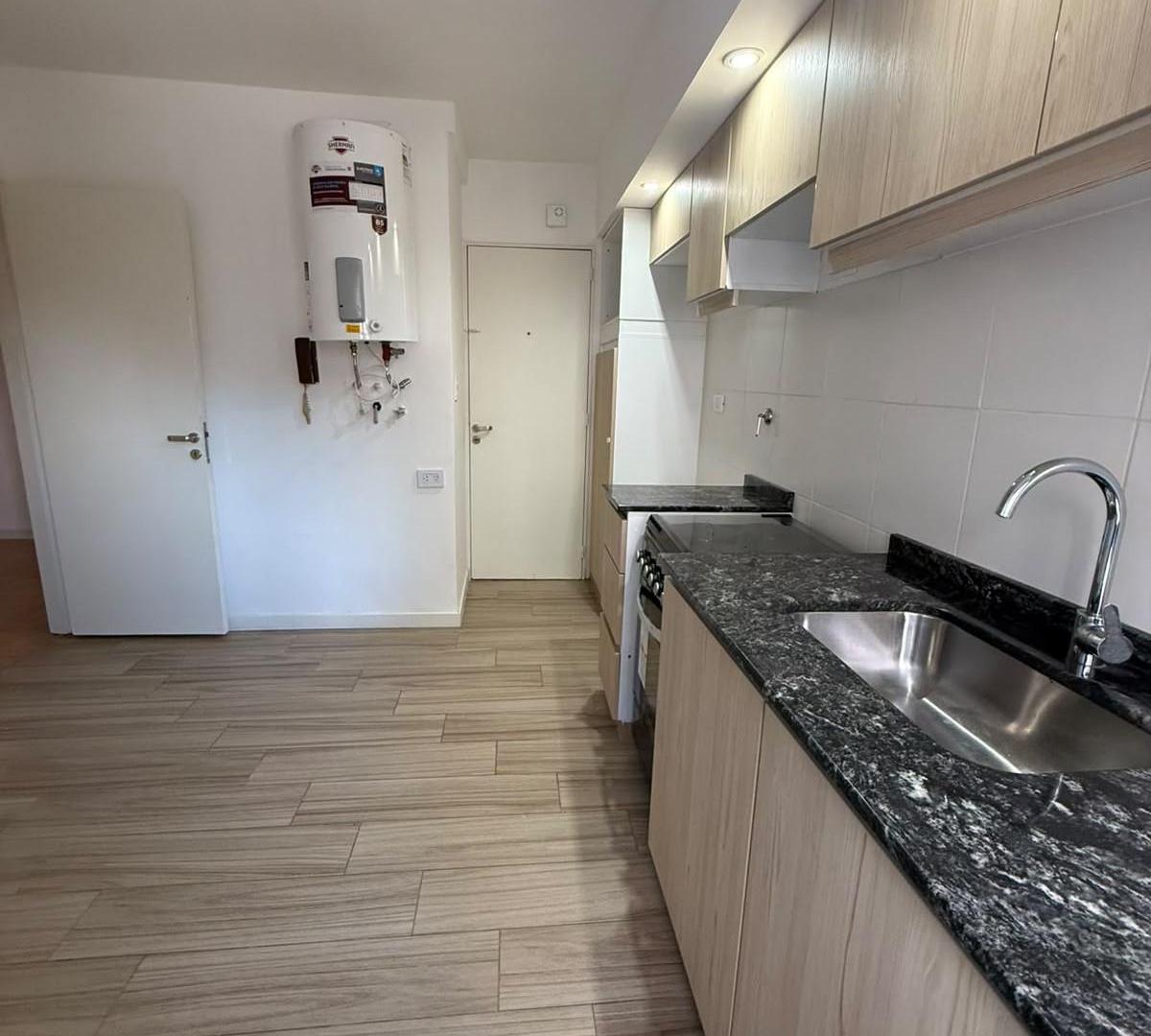 Foto de Dpto 2 Dormitorios, impecable estado y distribución, baño completo +, imagen 4