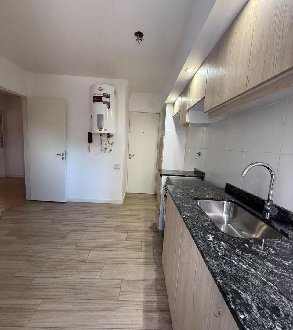 Foto de Dpto 2 Dormitorios, impecable estado y distribución, baño completo +, imagen 1