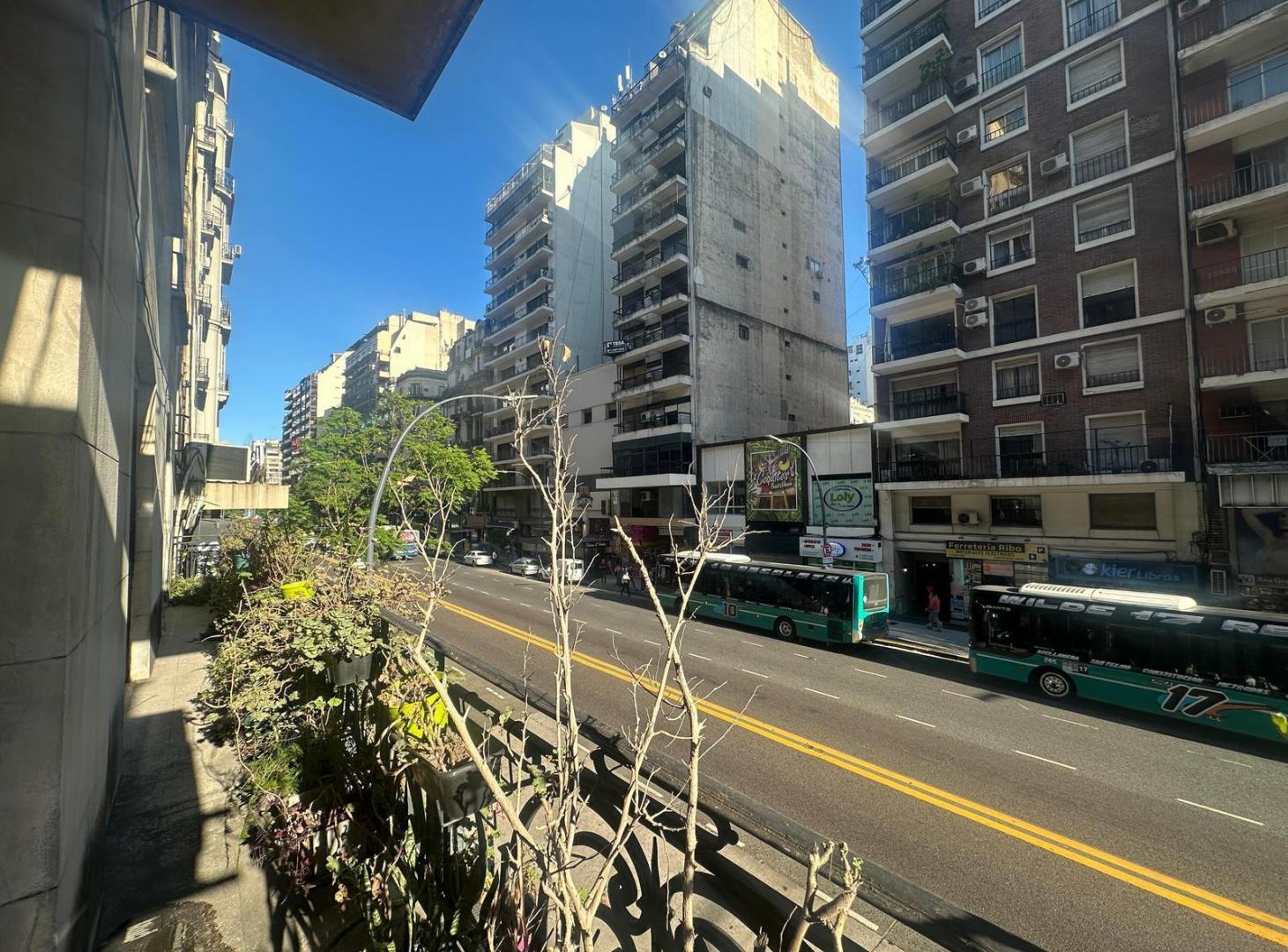 Departamento en  Av Santa Fe al 1200