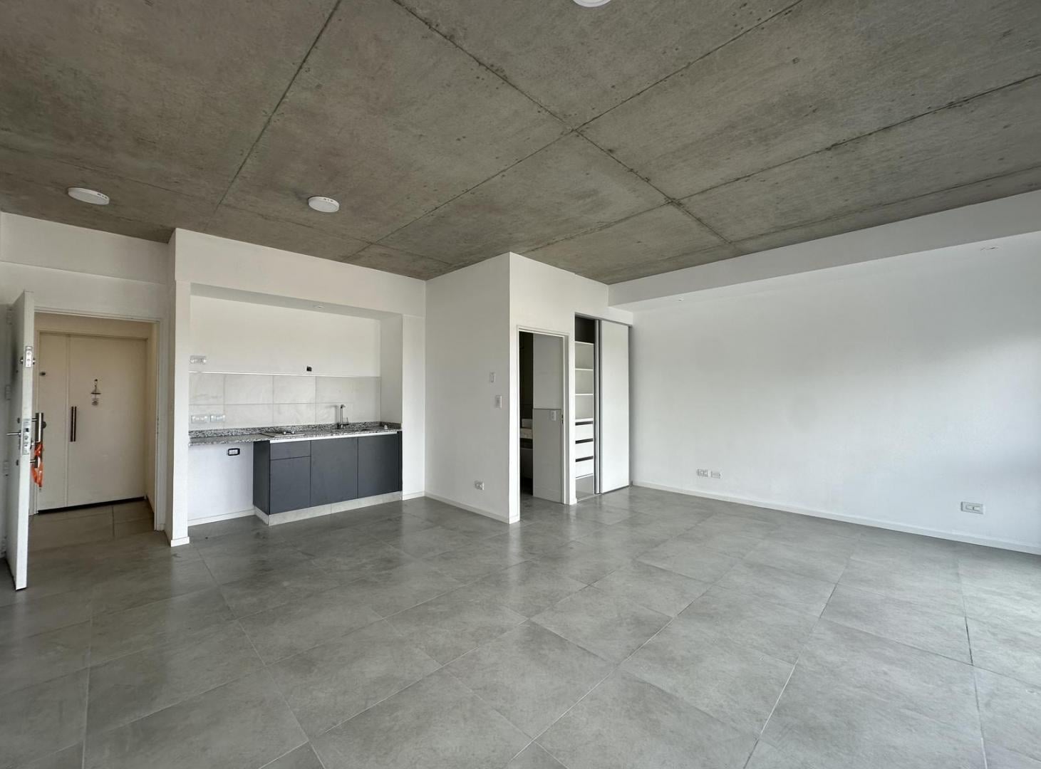 Departamento monoambiente en Venezuela al 4000