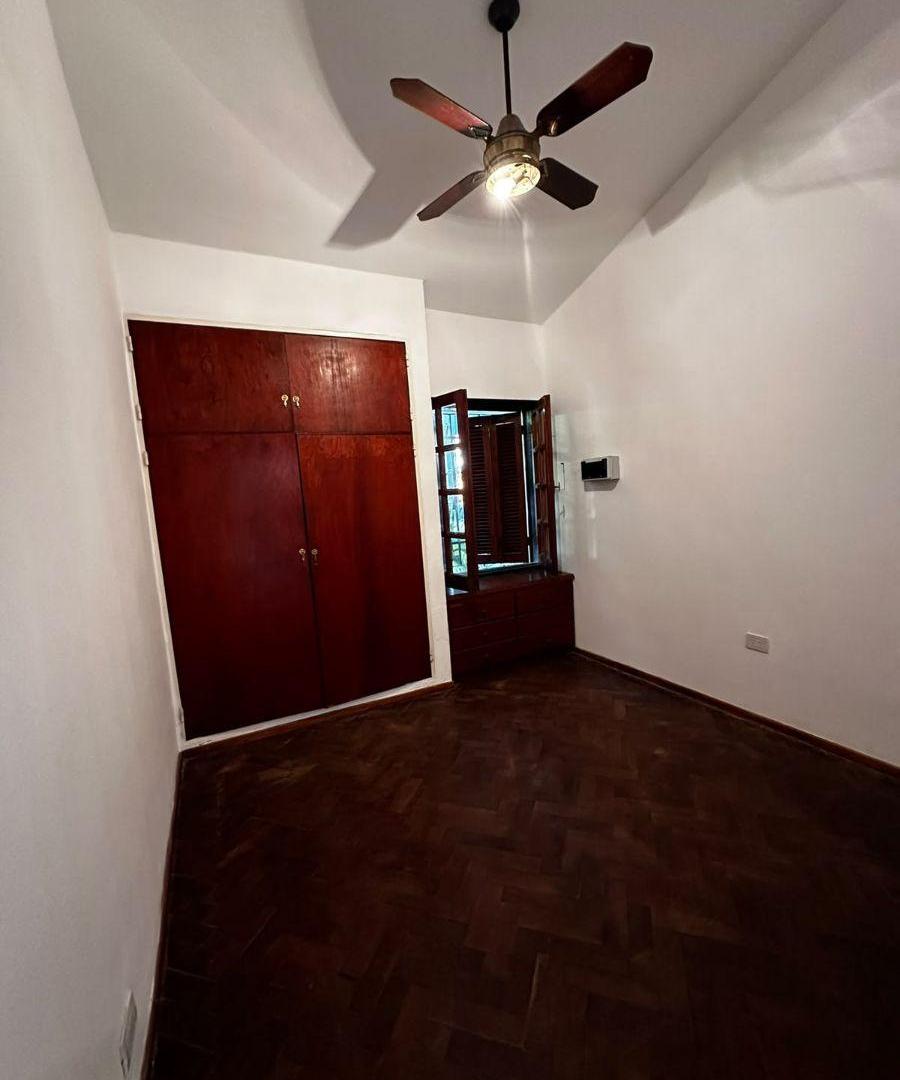 Foto de OPORTUNIDAD VENDO CASA CUATRO DORMITORIOS CERRO DE LAS ROSAS VILLA, imagen 4