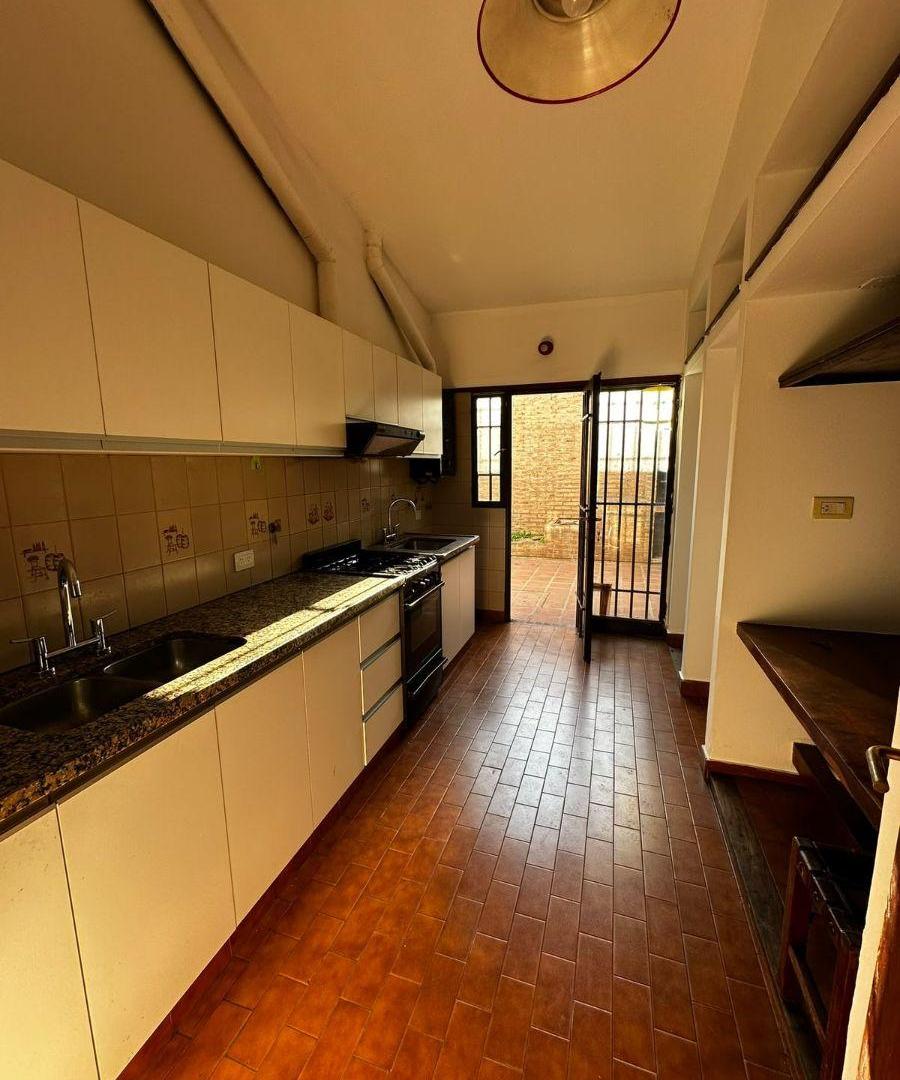 Foto de OPORTUNIDAD VENDO CASA CUATRO DORMITORIOS CERRO DE LAS ROSAS VILLA, imagen 5