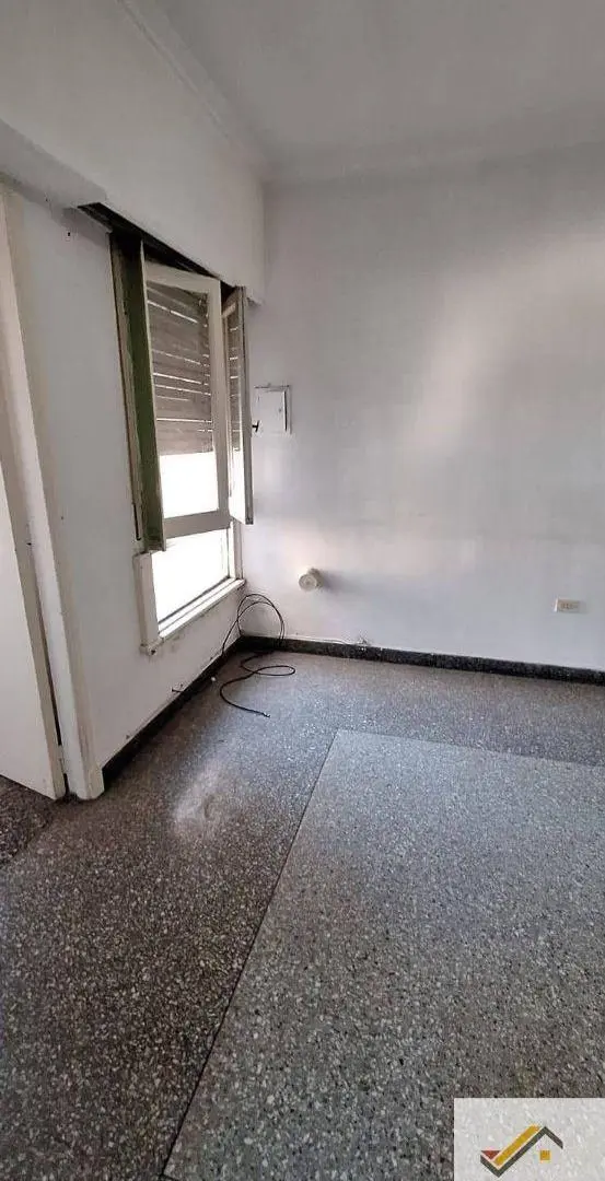 Departamento en venta en Liniers 5