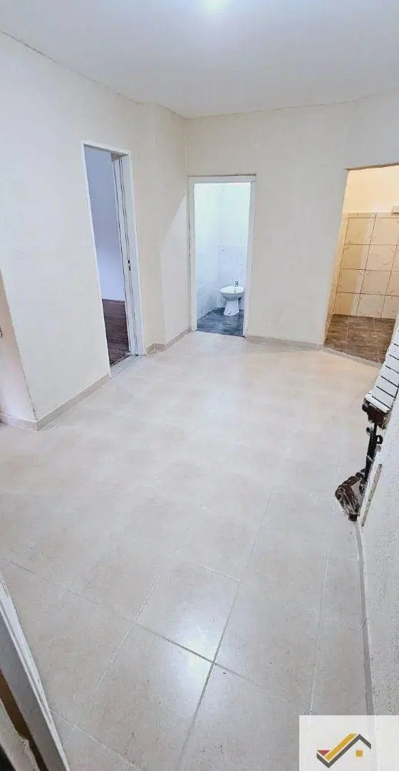 Casa 3 Ambientes con Terraza en alquiler en Liniers 2
