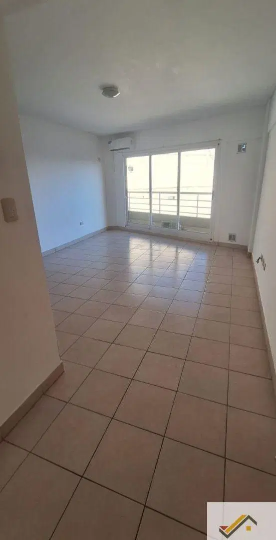 Departamento en alquiler en Liniers 1