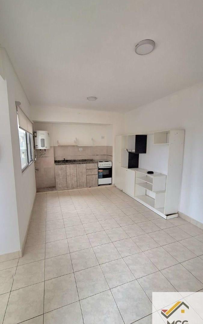Foto de Departamento en alquiler en Villa Luro, imagen 1