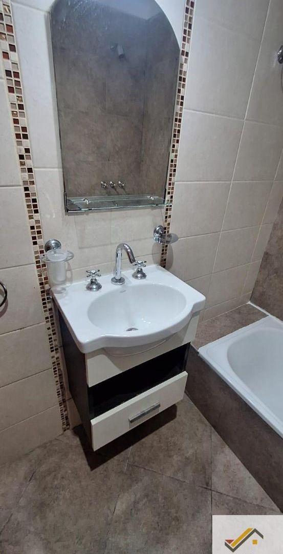 Foto de PH en alquiler en Villa Luro, imagen 4