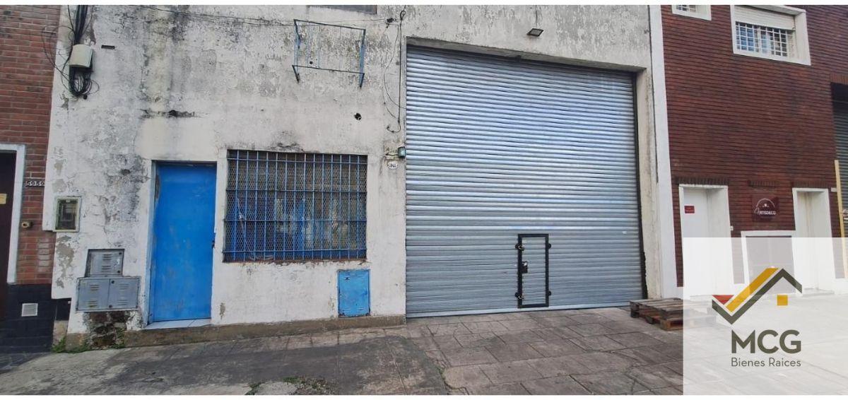 Foto de Depósito en venta de 700m2 ubicado en Mataderos, imagen 2