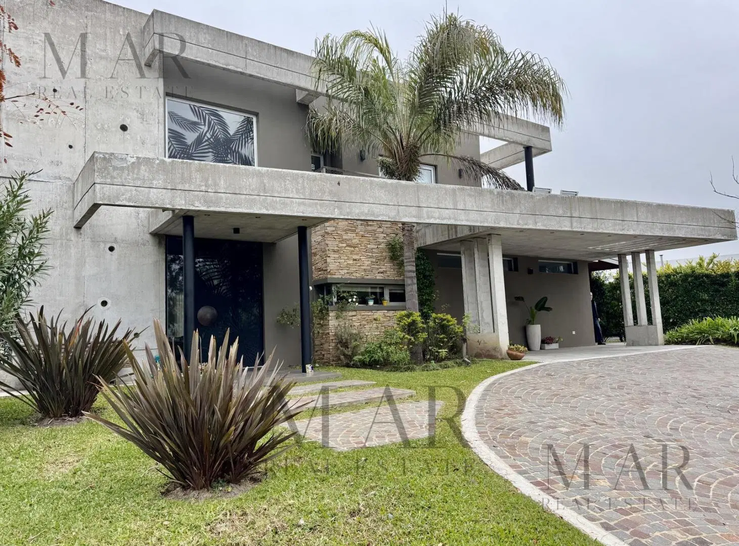 Casa en Venta con salida al lago, 5 dorm  en Barrio Las Tipas, Nordelta 2