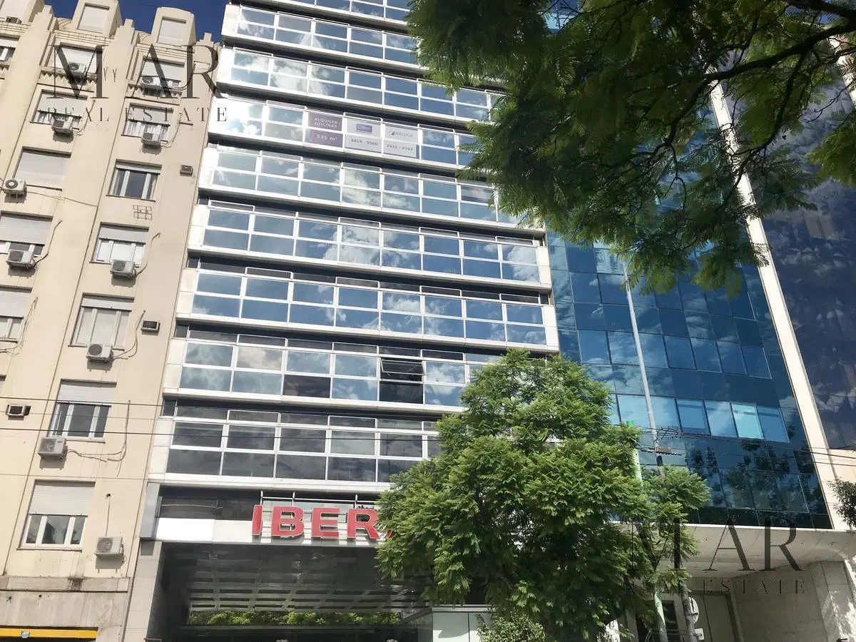Venta de oficina comercial en Zona Retiro de 600 metros cuadrados 3