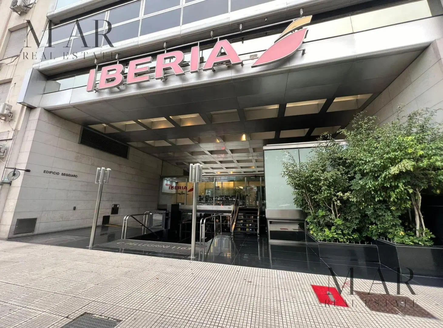 Venta de oficina comercial en Zona Retiro de 600 metros cuadrados 5