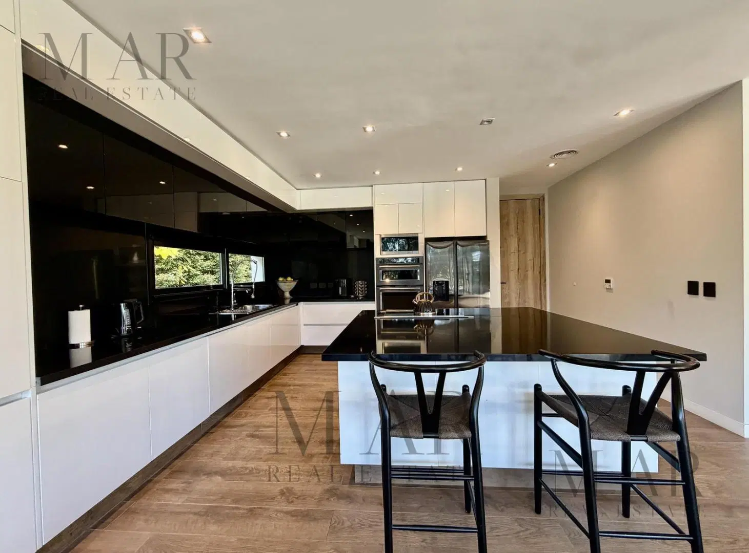 Casa en Venta con salida a la laguna. Barrio El Golf Nordelta 5