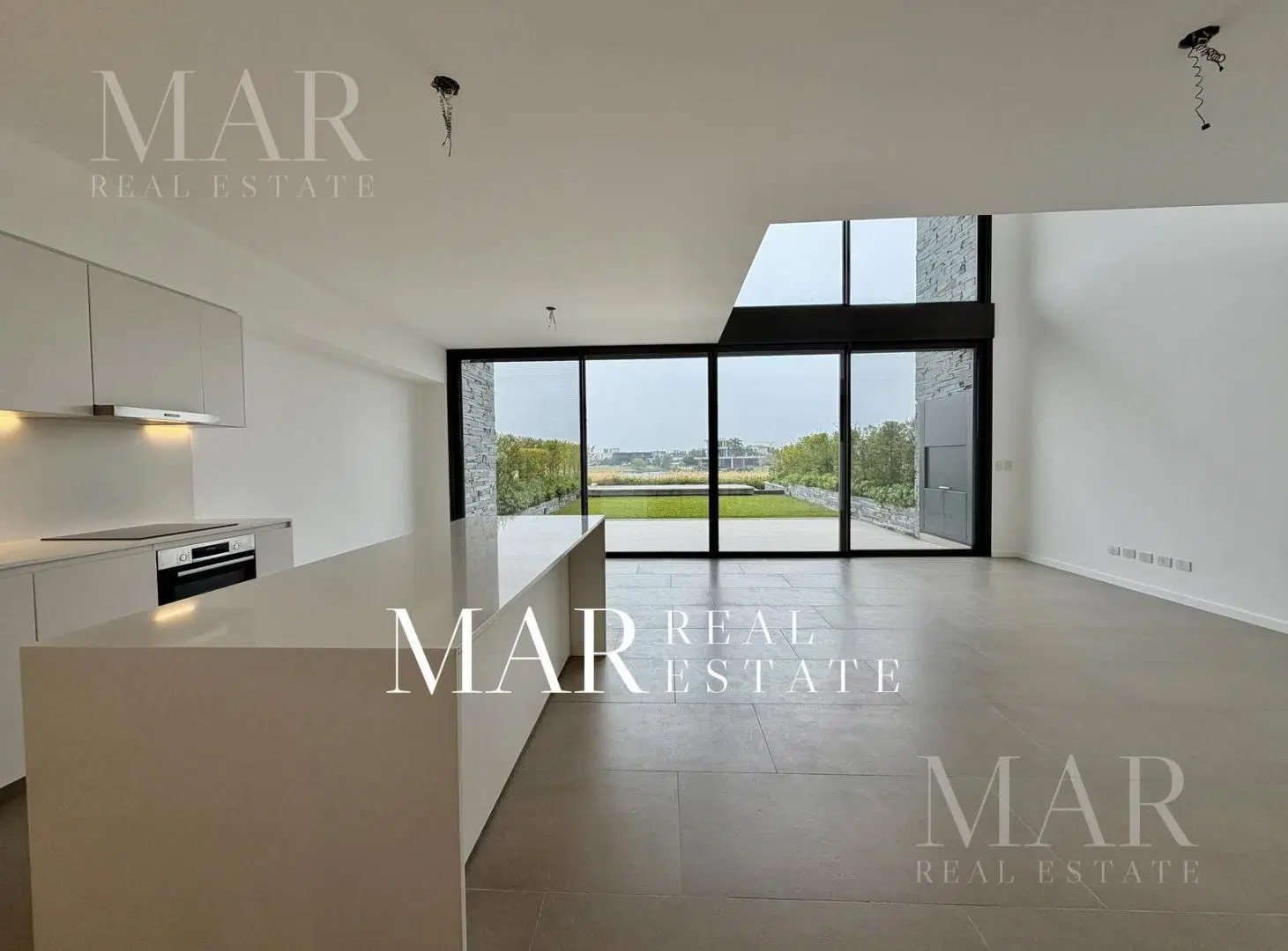 Departamento en Venta 3 suites, 2 coch, baulera, piscina y jardín privado, Oceana Nordelta 3