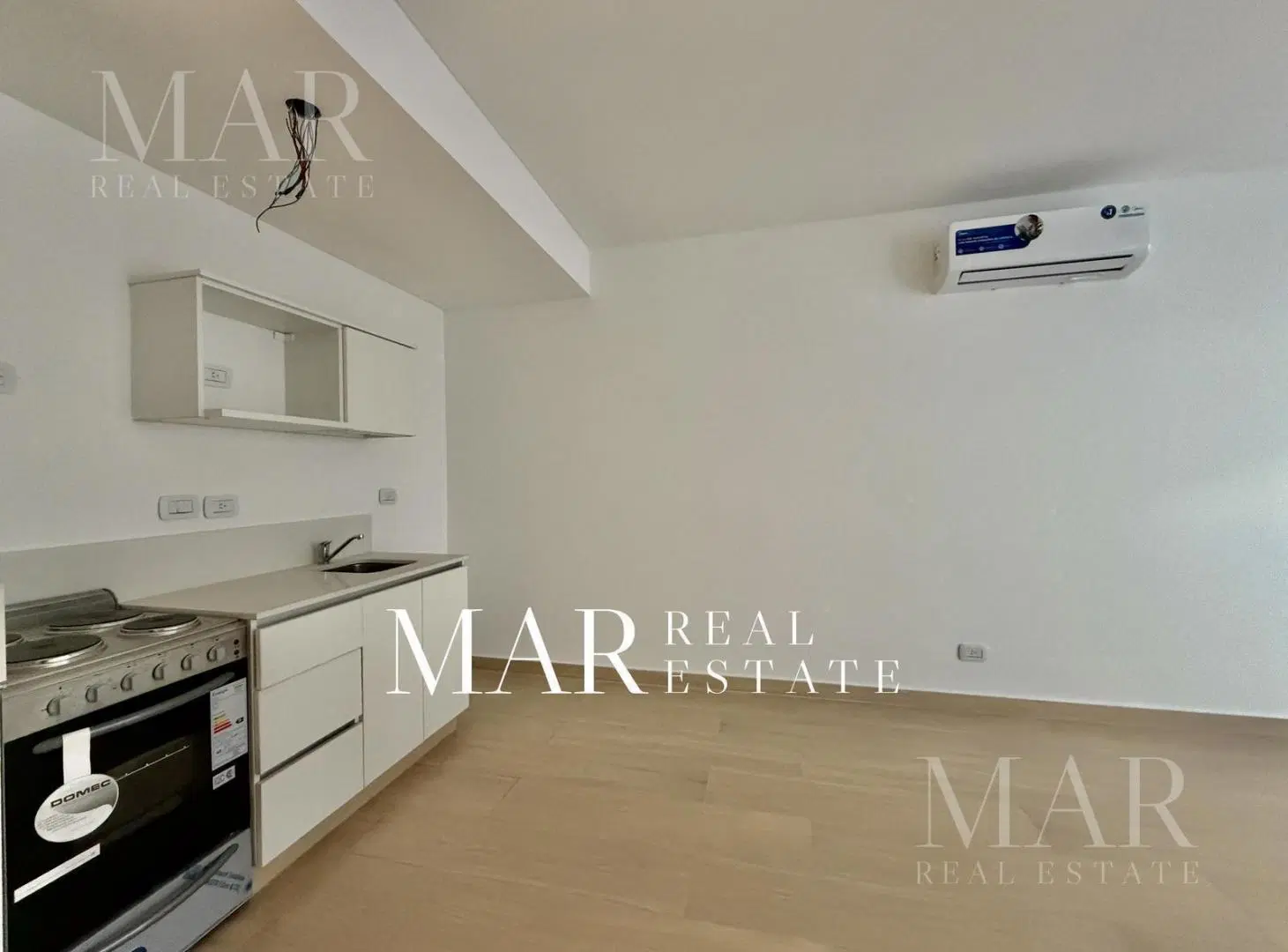 Departamento venta monoambiente divisible con patio 3