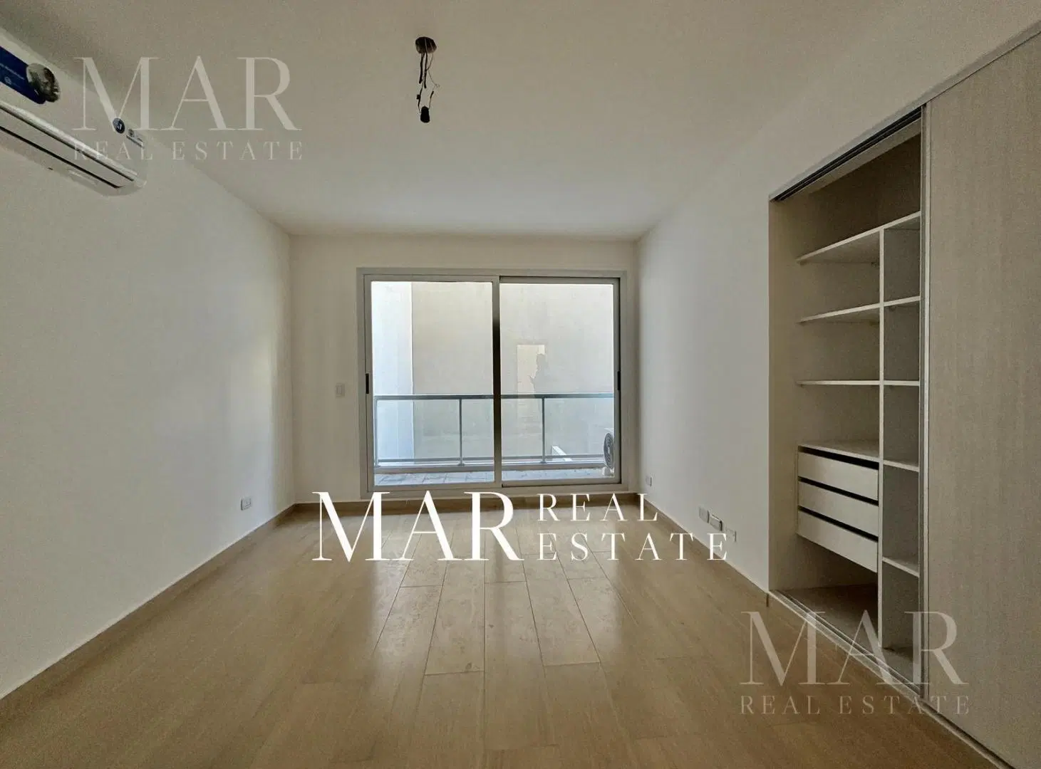 Departamento venta monoambiente divisible con patio 2